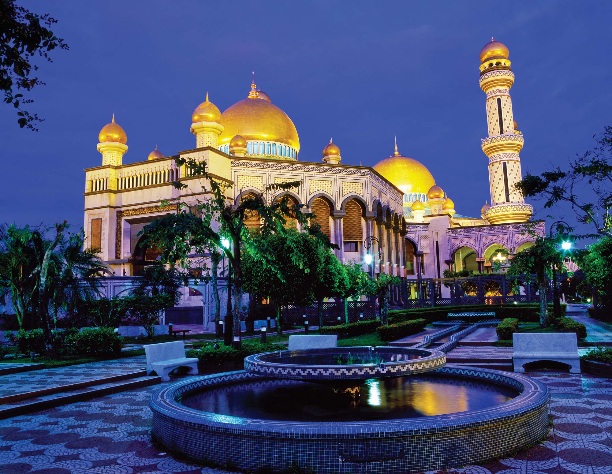 sultan omar ali saifuddin