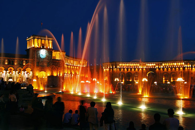 میدان جمهوری نماد ایروان