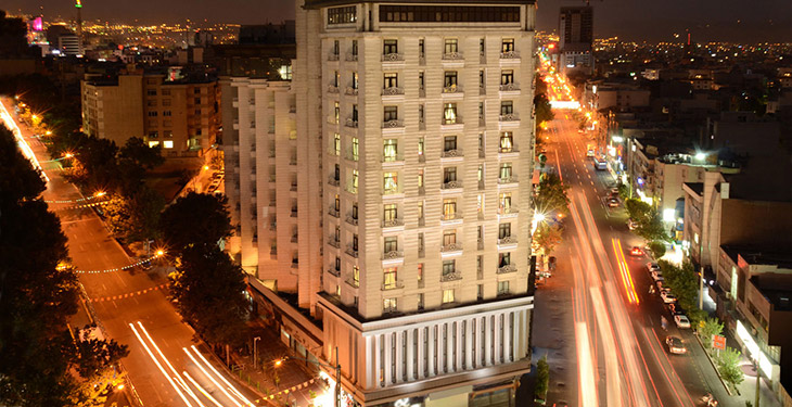 هتل مروارید در مرکز شهر