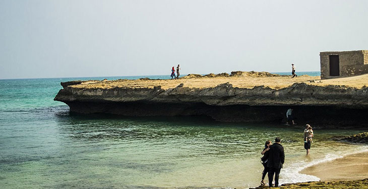 تثویری از جزیره ناز