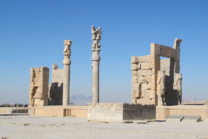 تخت جمشید جاهای دیدنی شیراز