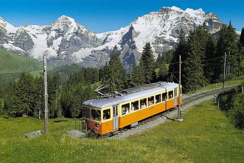 ایستگار قطار جانگ فراو یکی از بهترین جاذبه های گردشگری سوئیس